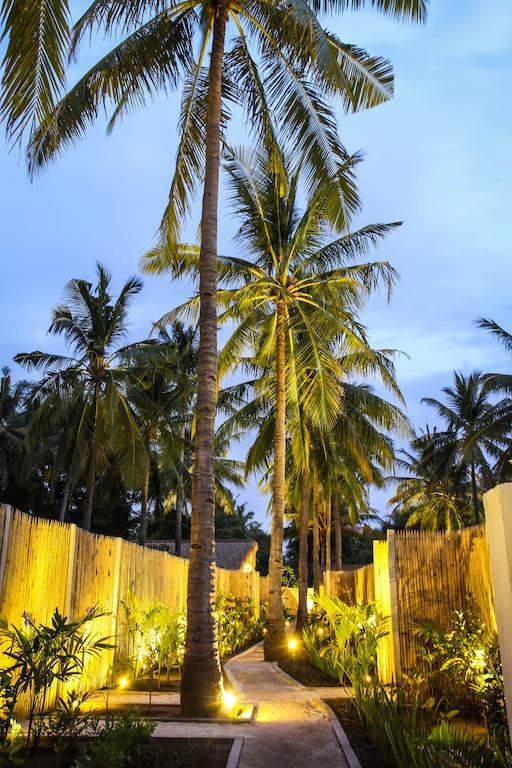Sunset Palms Resort Gili Trawangan Dış mekan fotoğraf